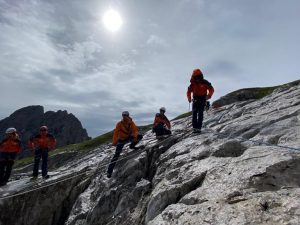 Bergretter in Ausbildung beim Felskurs ÖBRD